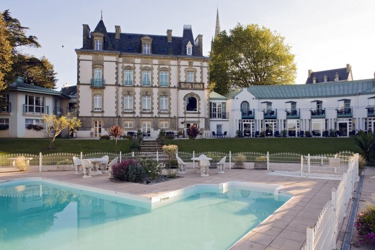 Les activités dans le Finistère : LE CLOS DE VALLOMBREUSE ***