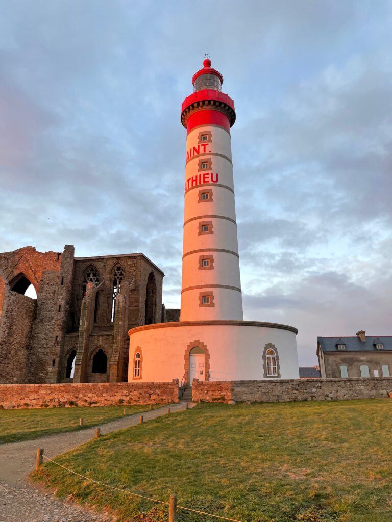 Les activités dans le Finistère - PHARE SAINT MATHIEU